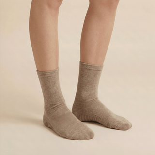 Women's Crew Grip Socks 1-Pair, Beige