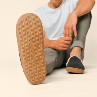 Men's Gripper Slipper, Charcoal