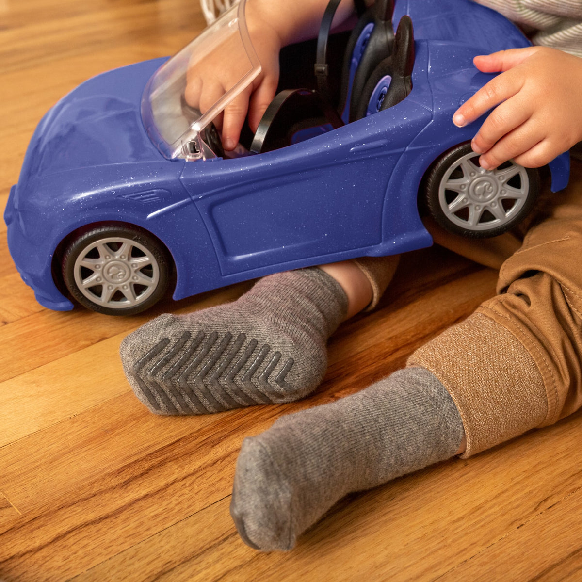 Black Grip Socks for Toddlers &amp; Kids - 4 pairs - Gripjoy Socks